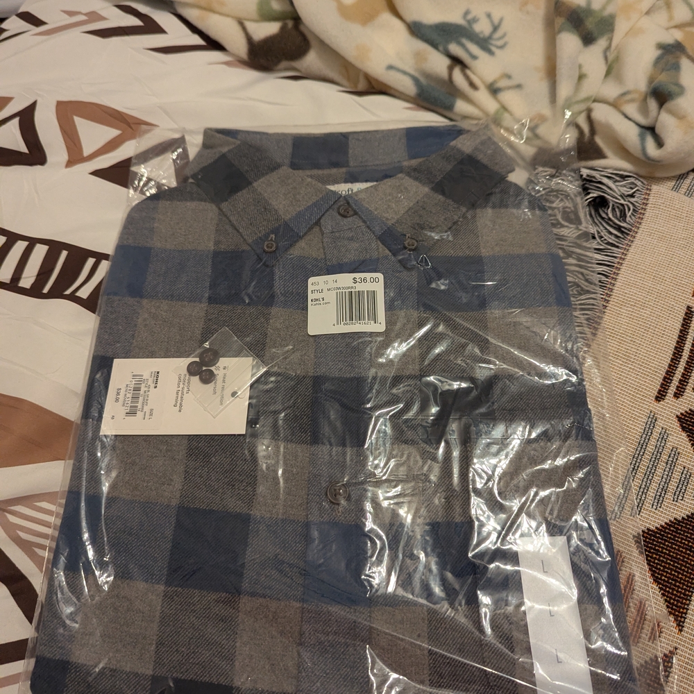 Kohl's Men's Blue & Gray Plaid Button-Down Shirt